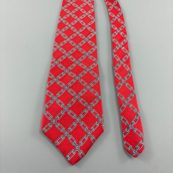 Tom James Innocenti Red / Black Chain Design Men's Tie 4" x 60" - Picture 2 of 4